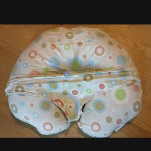 Leachco Nursing Pillow with Pastel Circle Print - Blue, Green, Peach, Tan